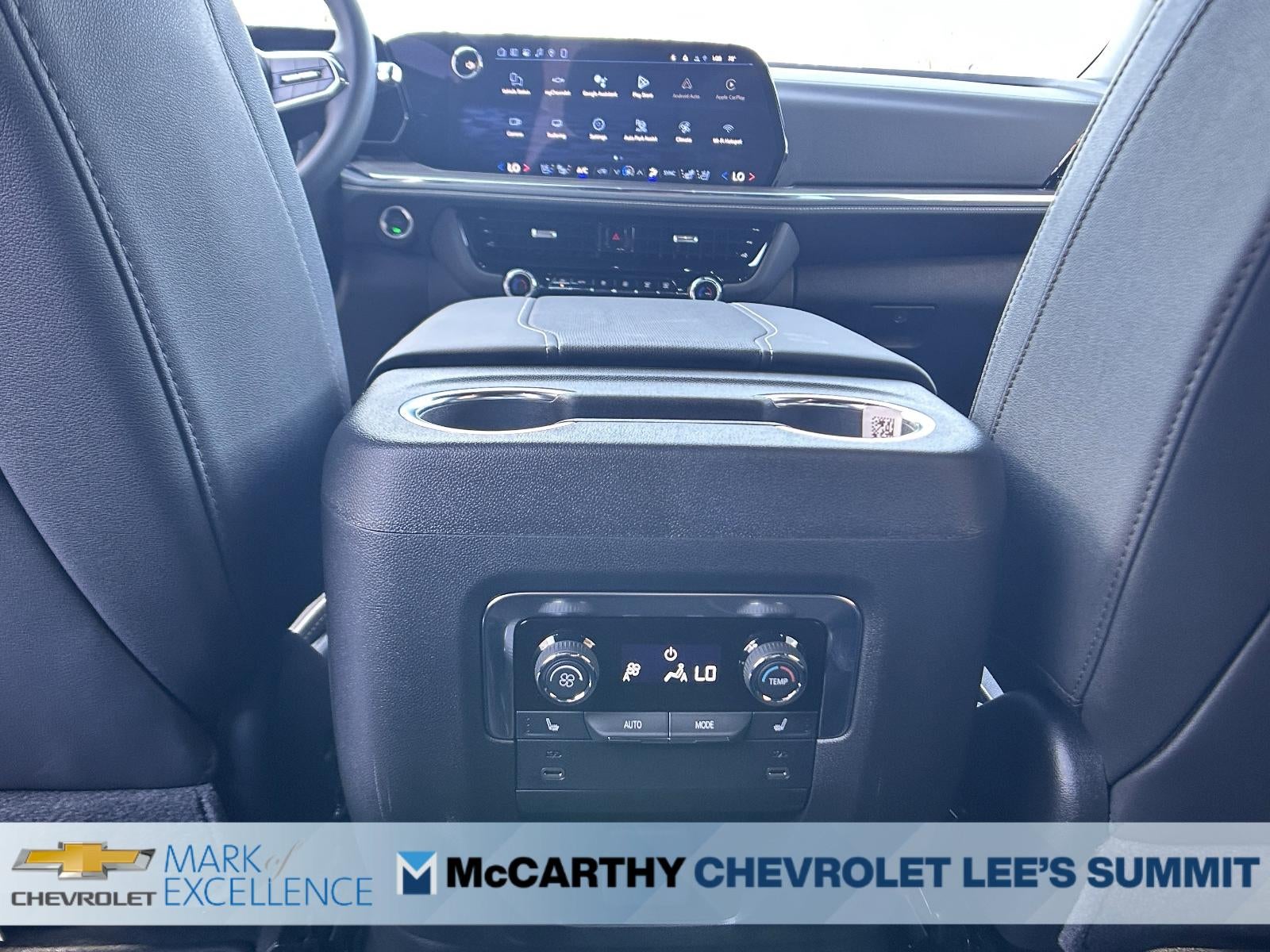 2026 Chevrolet Suburban 4WD Premier