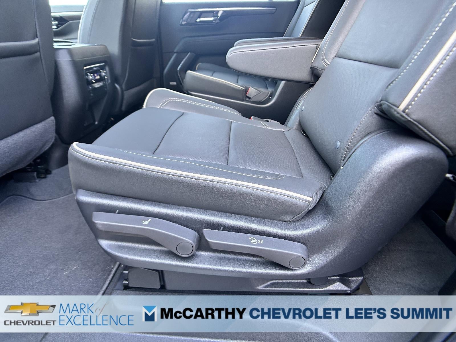 2026 Chevrolet Suburban 4WD Premier