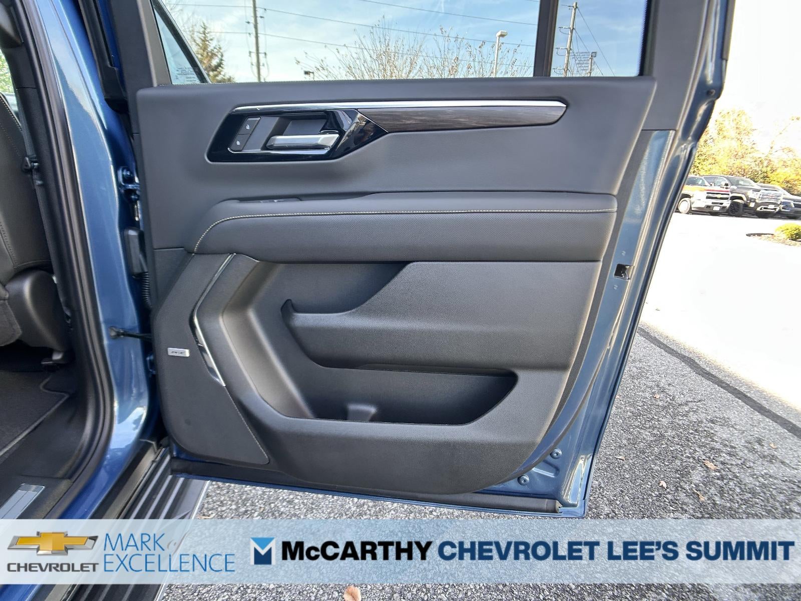 2026 Chevrolet Suburban 4WD Premier