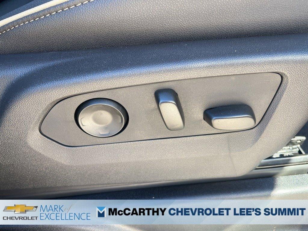 2025 Chevrolet Suburban 4WD Premier