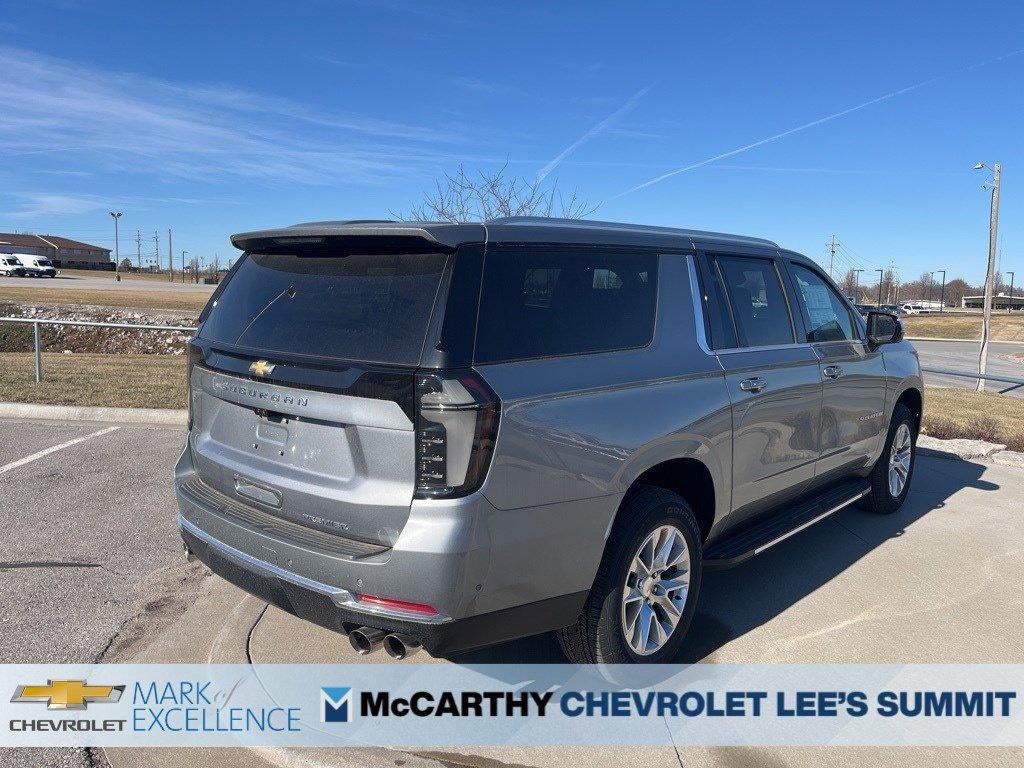 2025 Chevrolet Suburban 4WD Premier