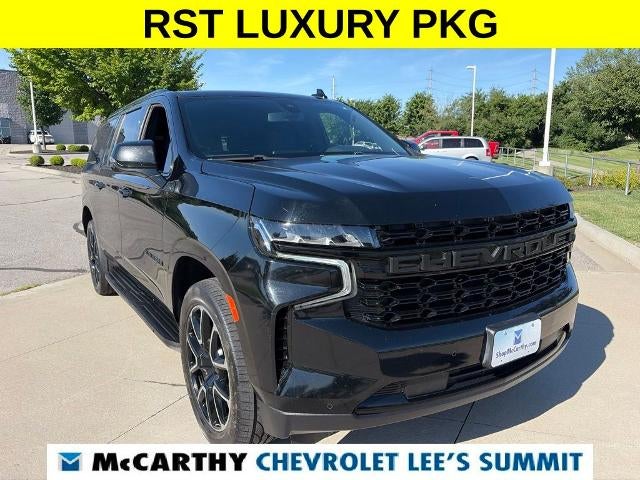 Used 2022 Chevrolet Suburban RST with VIN 1GNSKEKD1NR232844 for sale in Kansas City
