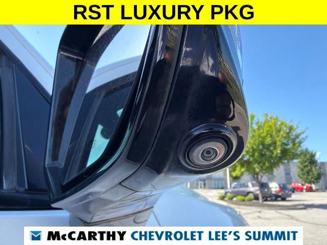 2024 Chevrolet Suburban RST - Photo 25
