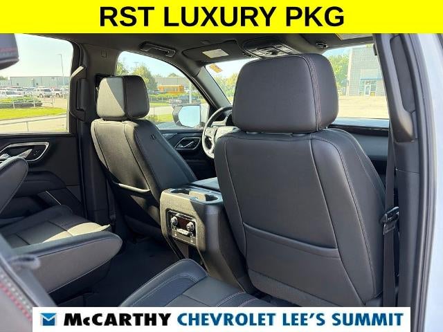 2024 Chevrolet Suburban RST - Photo 36