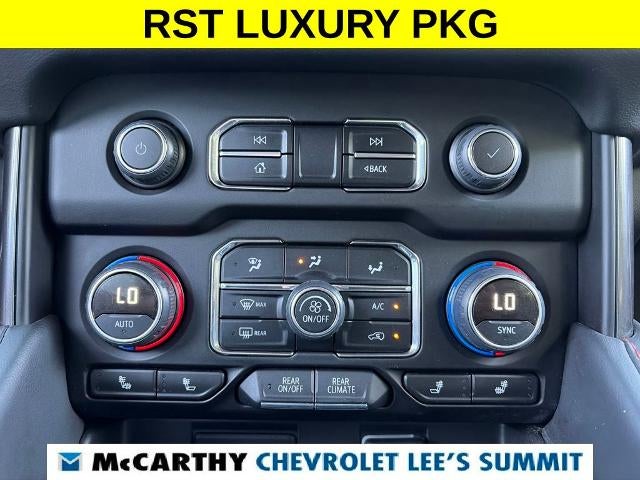 2024 Chevrolet Suburban RST - Photo 8