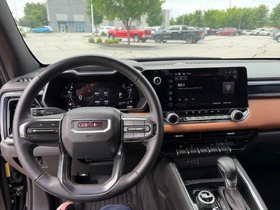 2025 GMC Canyon AT4