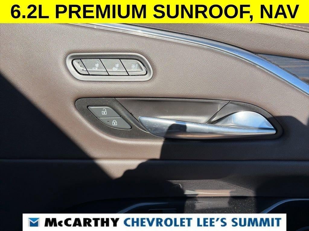 2022 Cadillac Escalade ESV Premium Luxury