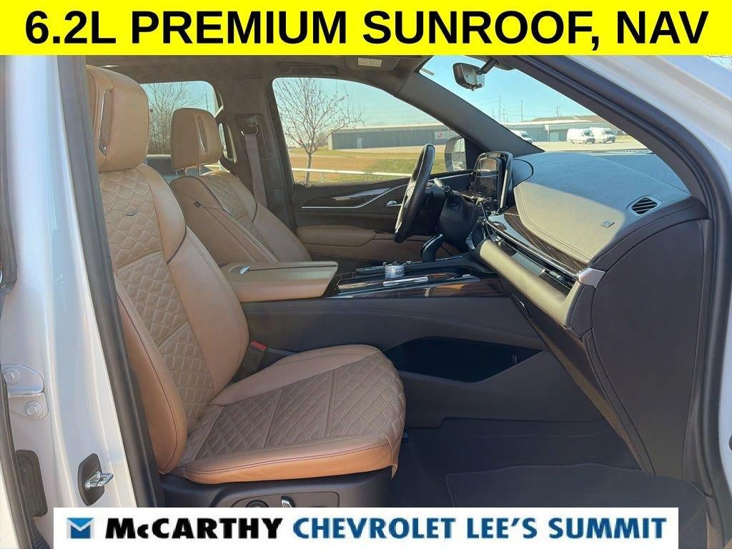 2022 Cadillac Escalade ESV Premium Luxury