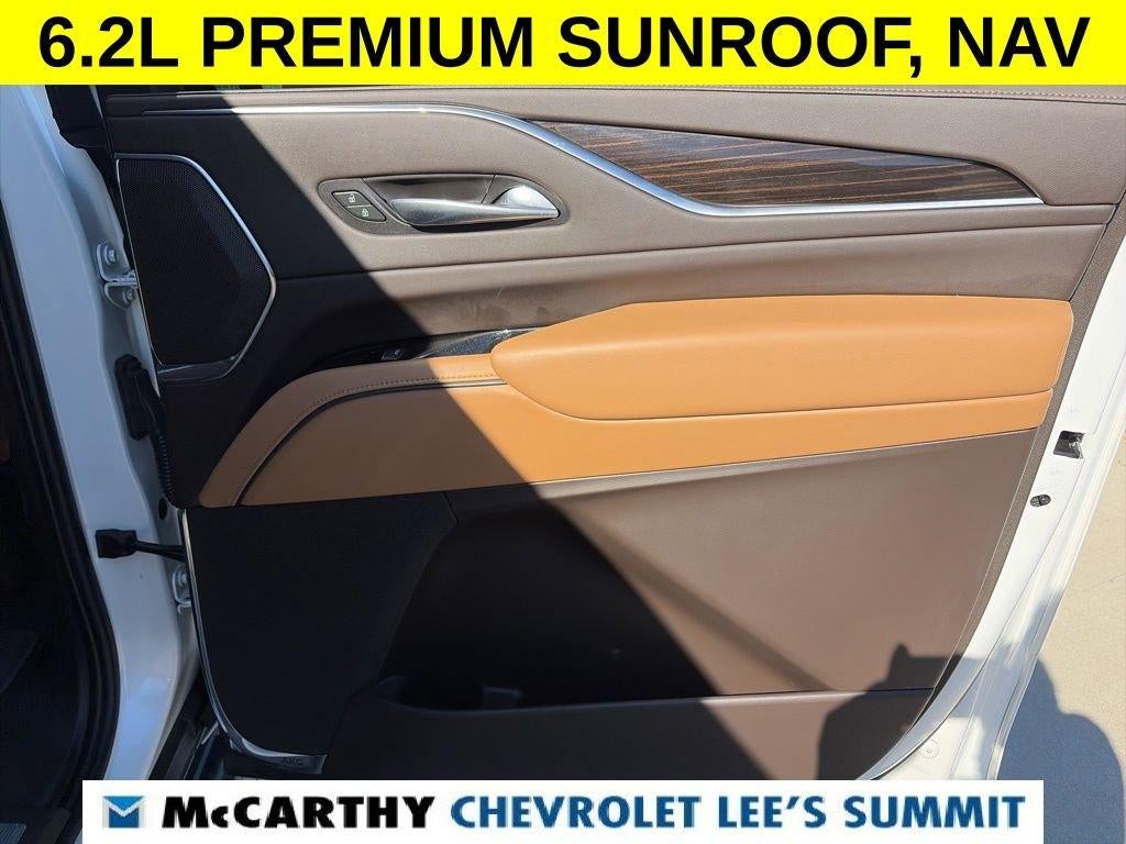 2022 Cadillac Escalade ESV Premium Luxury