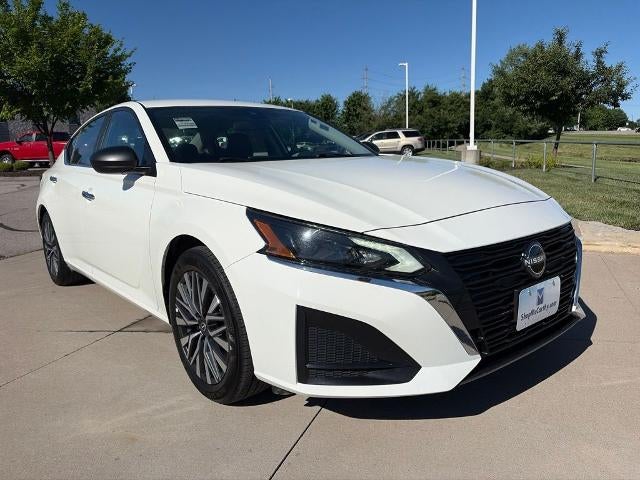 Used 2025 Nissan Altima SV with VIN 1N4BL4DV9SN374292 for sale in Kansas City