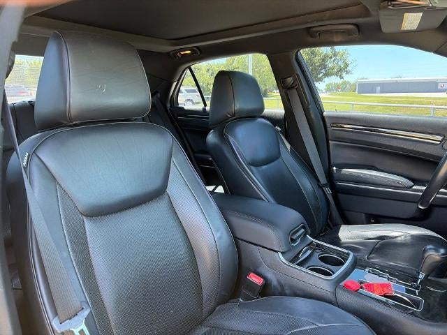 2014 Chrysler 300 300C