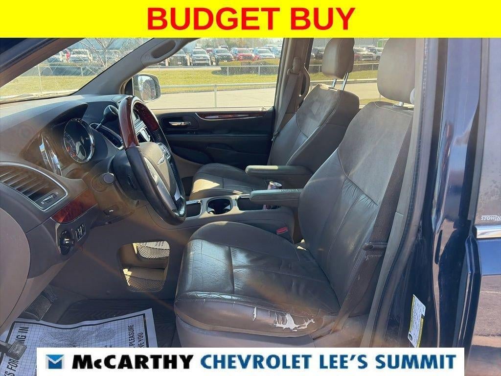 2012 Chrysler Town & Country Limited