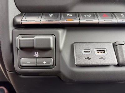 2026 Chevrolet Silverado 2500 HD Crew Cab Standard Box 4-Wheel Drive Custom