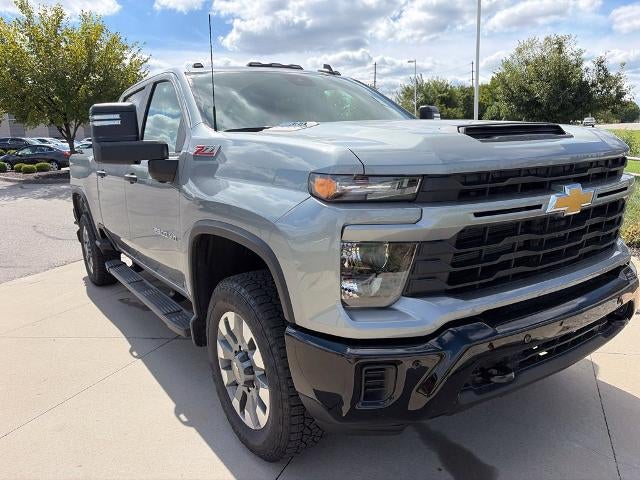 2026 Chevrolet Silverado 2500 HD Crew Cab Standard Box 4-Wheel Drive Custom