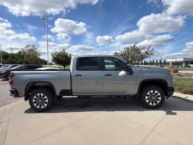 2026 Chevrolet Silverado 2500 HD Crew Cab Standard Box 4-Wheel Drive Custom