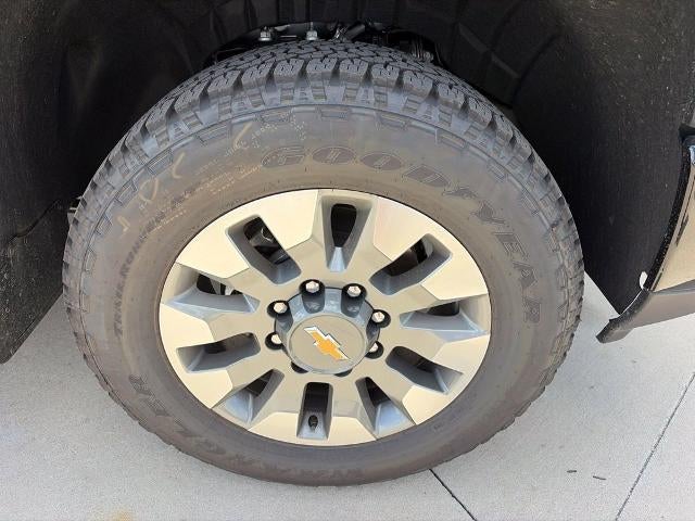 2026 Chevrolet Silverado 2500 HD Crew Cab Standard Box 4-Wheel Drive Custom