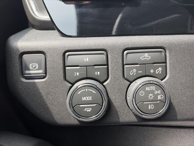 2026 Chevrolet Silverado 2500 HD Crew Cab Standard Box 4-Wheel Drive LT