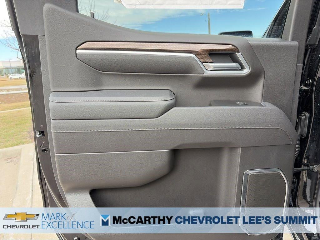 2026 Chevrolet Silverado 1500 Crew Cab Short Box 4-Wheel Drive RST