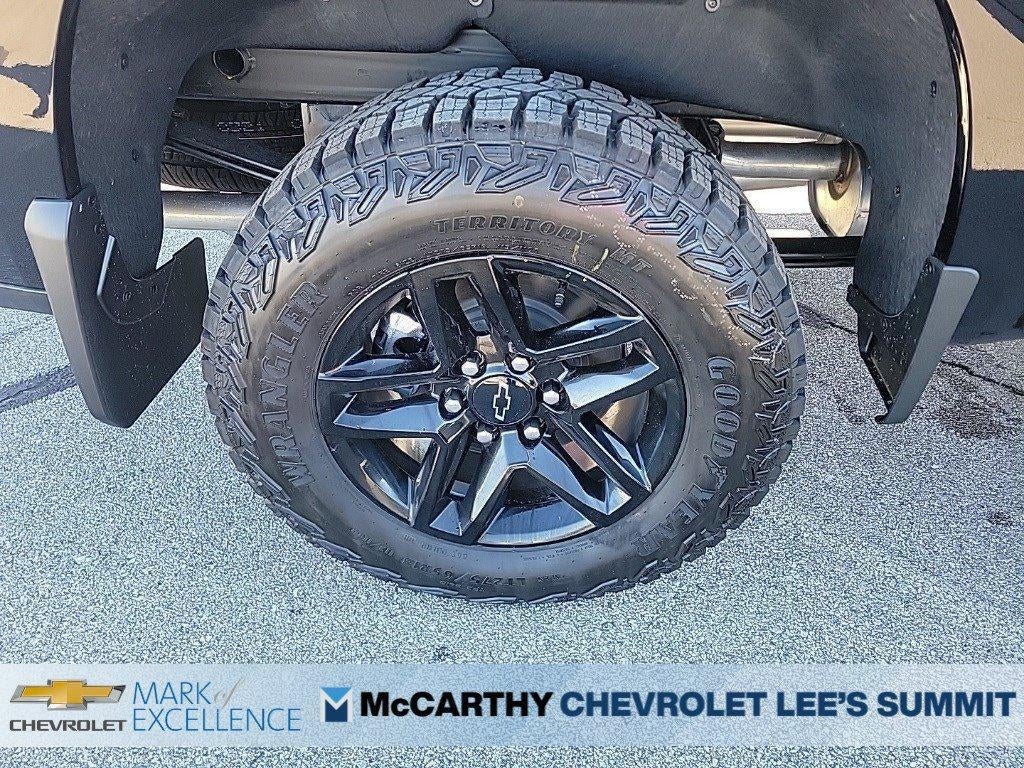 2026 Chevrolet Silverado 1500 Crew Cab Short Box 4-Wheel Drive Custom Trail Boss