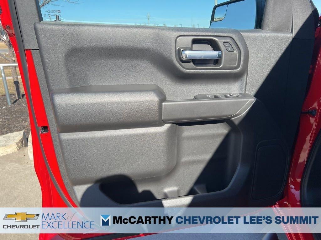 2026 Chevrolet Silverado 1500 Crew Cab Short Box 4-Wheel Drive Custom Trail Boss