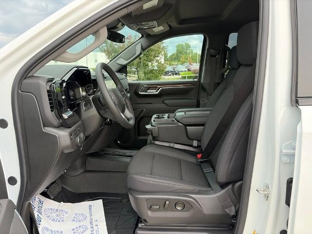 2026 Chevrolet Silverado 1500 Crew Cab Short Box 4-Wheel Drive RST