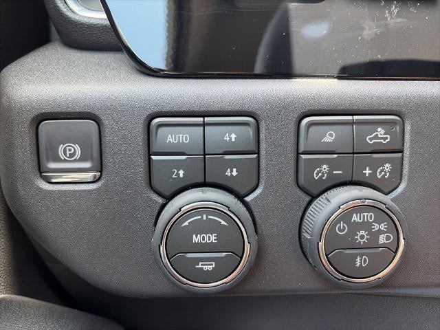 2026 Chevrolet Silverado 1500 Crew Cab Short Box 4-Wheel Drive LT Trail Boss