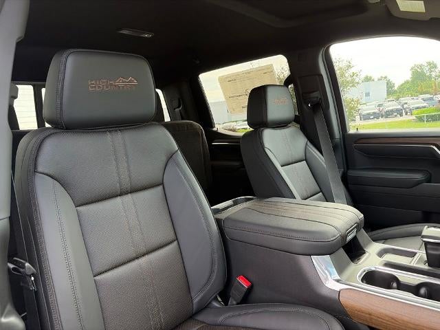 2026 Chevrolet Silverado 1500 Crew Cab Short Box 4-Wheel Drive High Country