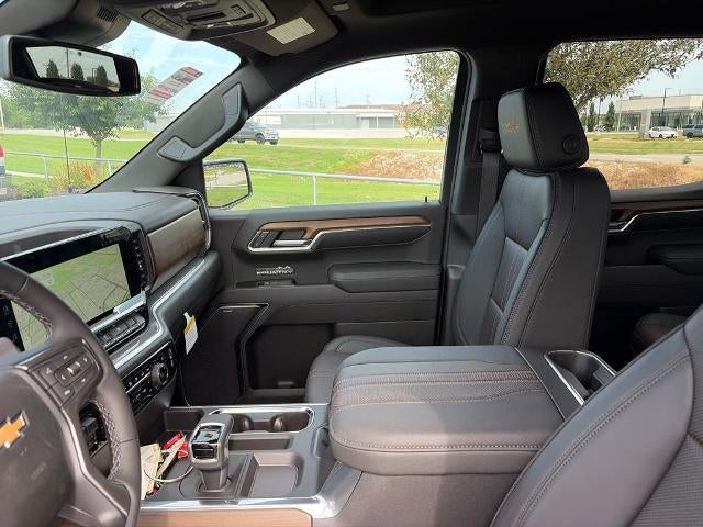 2026 Chevrolet Silverado 1500 Crew Cab Short Box 4-Wheel Drive High Country