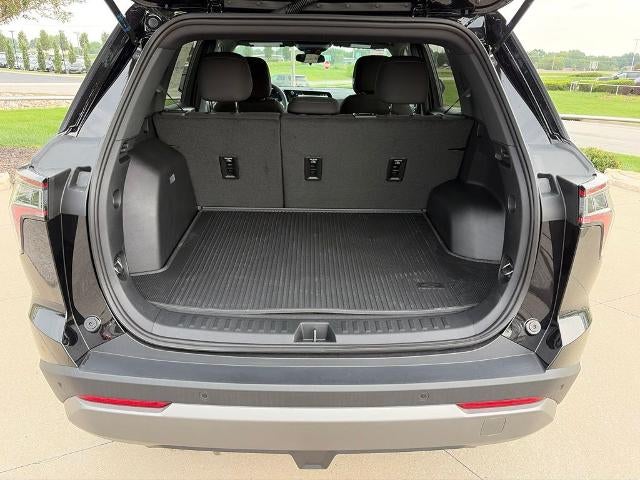 2027 Chevrolet Equinox FWD LT