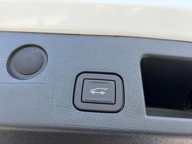 2027 Chevrolet Equinox RS - Photo 48