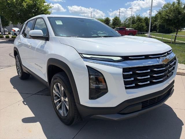 Used 2026 Chevrolet Equinox LT with VIN 3GNAXHEG9TL287888 for sale in Kansas City