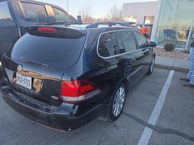 2013 Volkswagen Jetta SportWagen TDI w/Sunroof & Nav