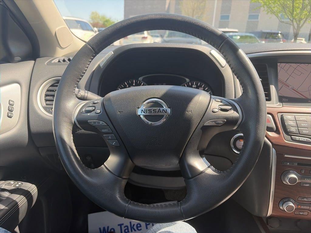 2017 Nissan Pathfinder Platinum