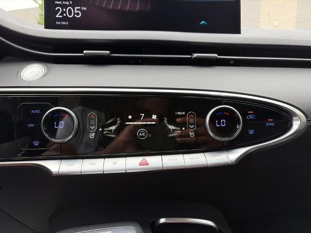 2025 Genesis GV70 2.5T