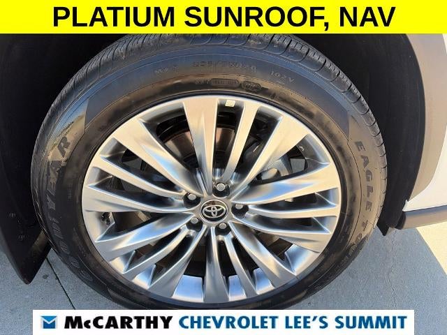 2026 Toyota Highlander Hybrid Platinum