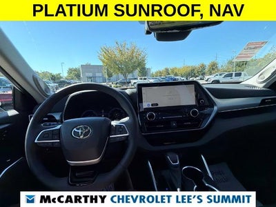 2026 Toyota Highlander Hybrid Platinum