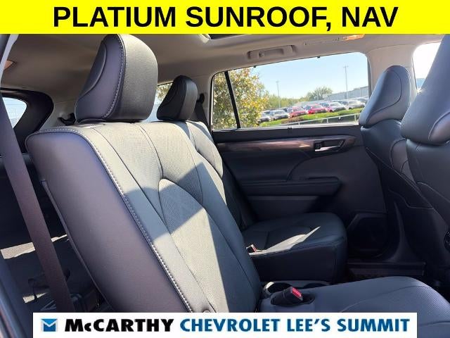 2026 Toyota Highlander Hybrid Platinum