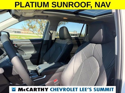 2026 Toyota Highlander Hybrid Platinum