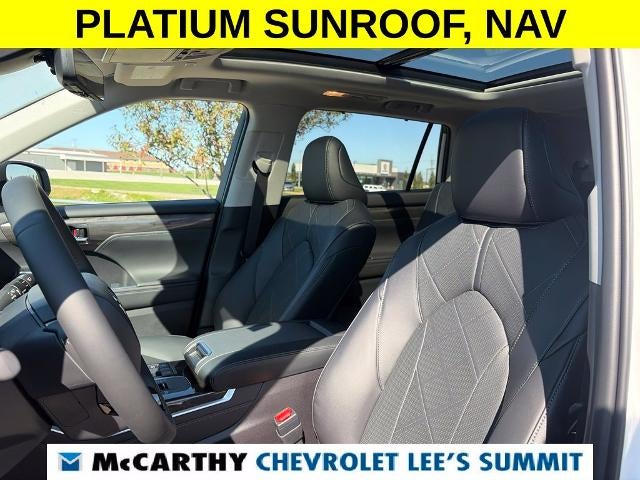 2026 Toyota Highlander Hybrid Platinum