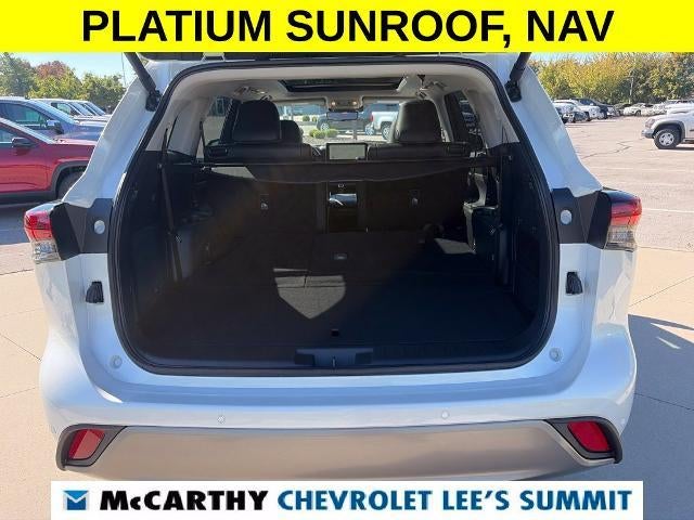 2026 Toyota Highlander Hybrid Platinum