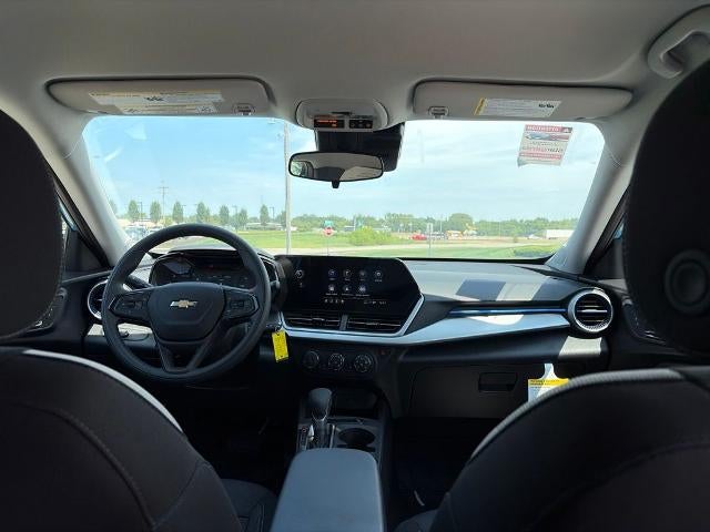 2026 Chevrolet Trax FWD 4dr LS