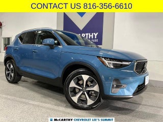 2025 Volvo XC40 Plus Bright Theme