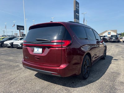 2021 Chrysler Pacifica Touring