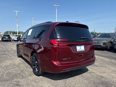 2021 Chrysler Pacifica Touring