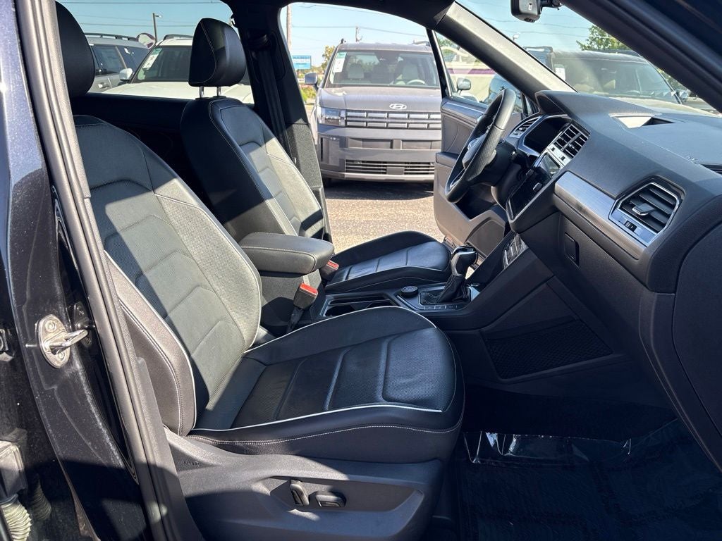 2022 Volkswagen Tiguan 2.0T SEL R-Line