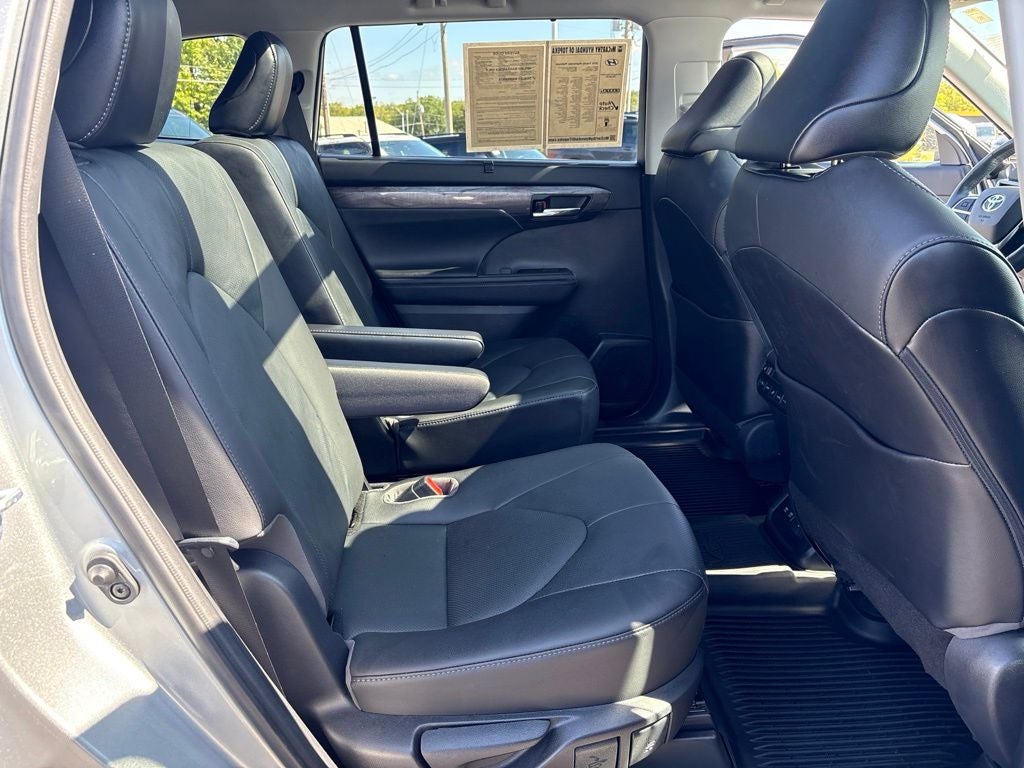 2021 Toyota Highlander Platinum