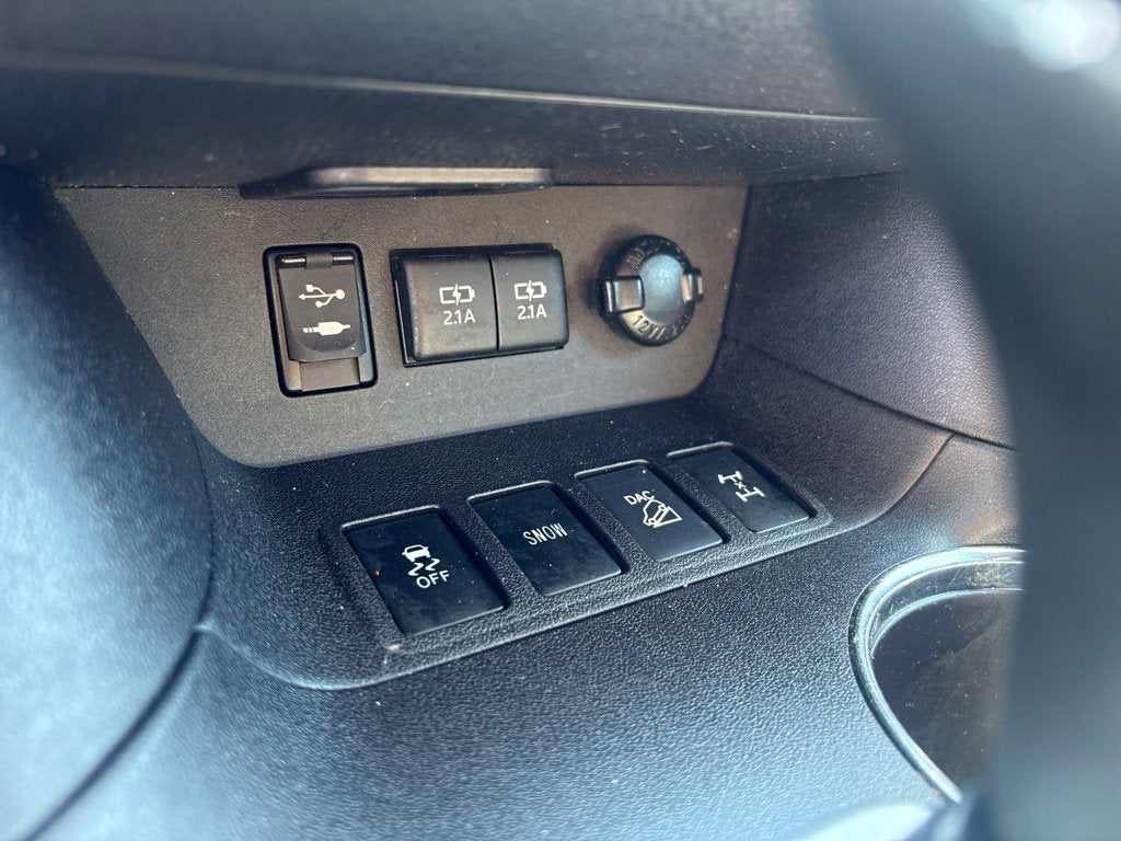 2017 Toyota Highlander SE