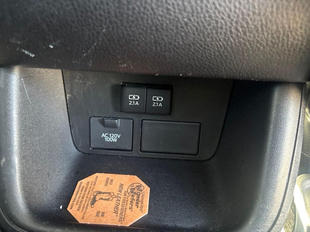 2017 Toyota Highlander SE
