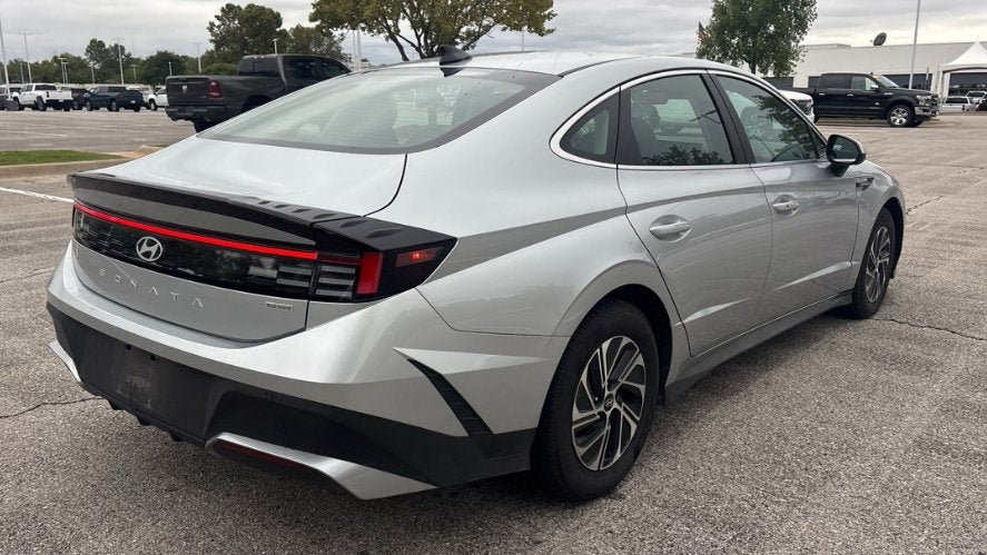 2026 Hyundai Sonata Hybrid Blue